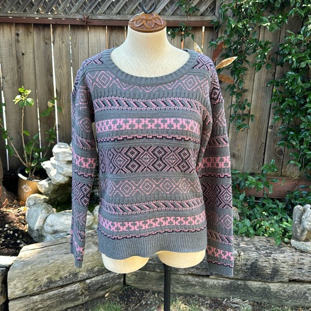 Pink Rose Grey & Pink Crewneck Sweater Women's size Medium